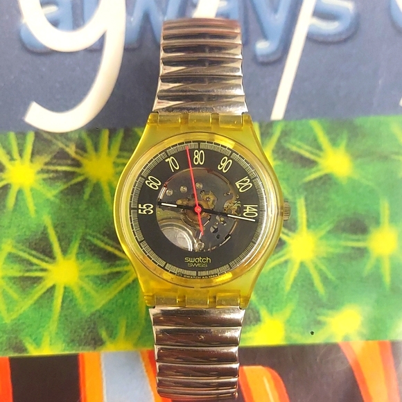 Swatch Watch RED LINE GK118 1990 Standard Gents new old stock in case - Picture 2 of 7